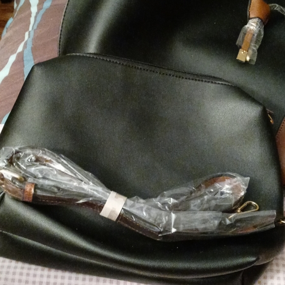 Handbag - Picture 7 of 8